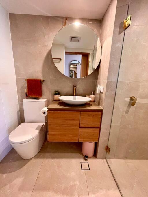 골드코스트 Chic Beachside Getaway 2Br 2Bath Fully Equipped 아파트 외부 사진